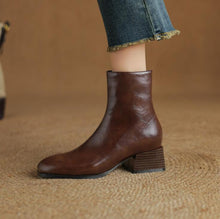 Load image into Gallery viewer, Women&#39;s Block Heel Side Zipper Boots LTST60