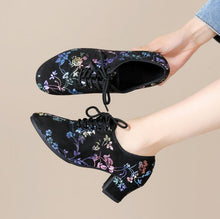 画像をギャラリービューアに読み込む, Women&#39;s Floral Block Heel Oxfords LTST22