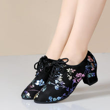 画像をギャラリービューアに読み込む, Women&#39;s Floral Block Heel Oxfords LTST22