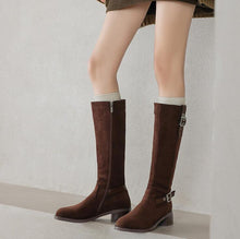 Load image into Gallery viewer, Women&#39;s Under Knee Boots With Buckle LTST59