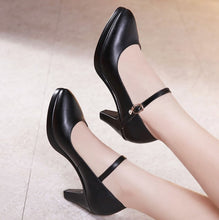 Load image into Gallery viewer, Mary Jane Mid Heel Pumps HHS31